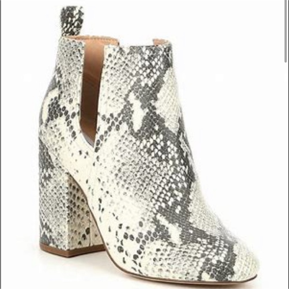 Steve Madden White & Grey Snakeskin Block Heel Booties Worn Once “Last Call”